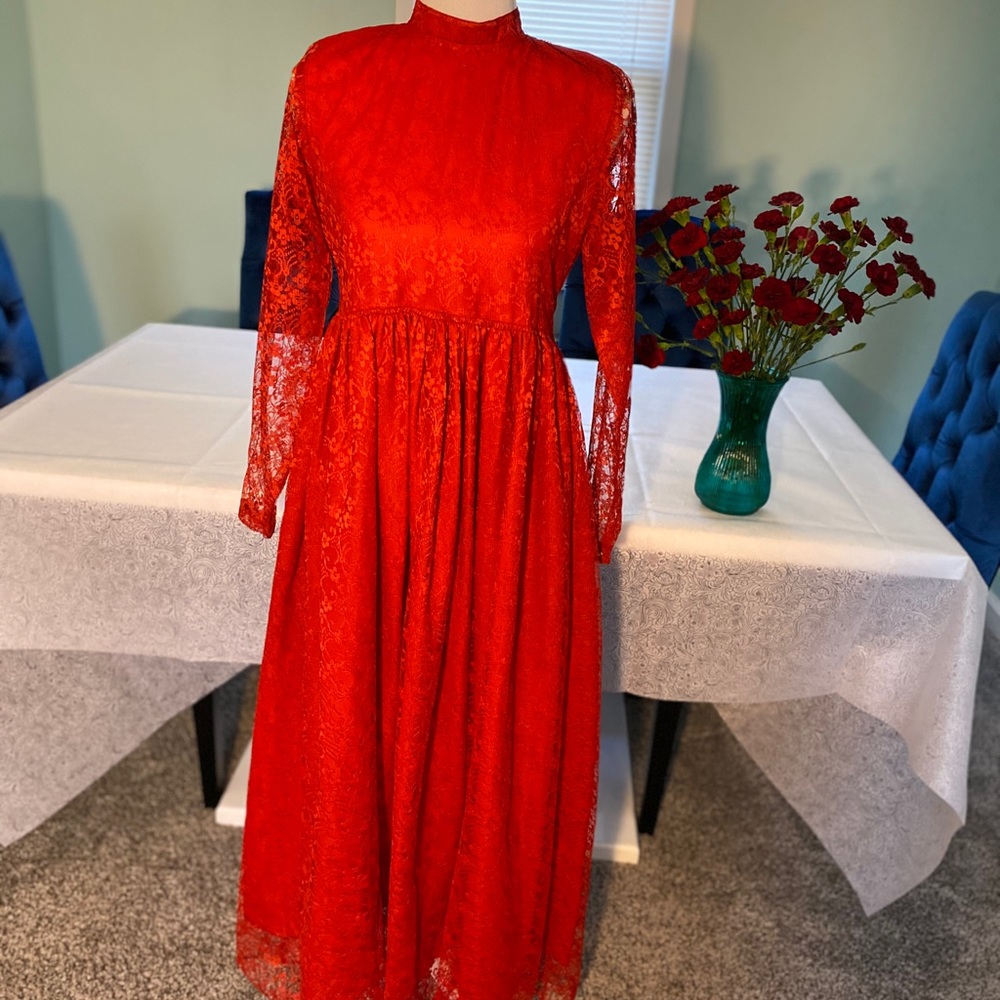 🌈SALE🌈🌟 red lace dress